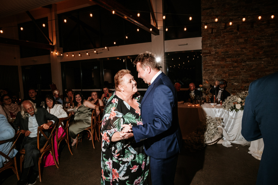kangaroo-valley-bush-retreat-wedding-photographer-elise-andrew-1161