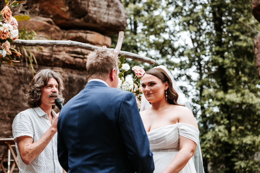 kangaroo-valley-bush-retreat-wedding-photographer-elise-andrew-410