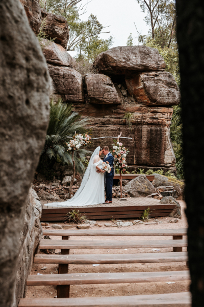 kangaroo-valley-bush-retreat-wedding-photographer-elise-andrew-622